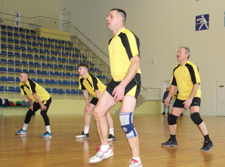 В Костюковичах прошел турнир по волейболу среди любительских команд, посвященный Году исторической памяти
