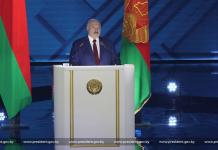 Лукашенко поручил выделить белорусам как минимум один свободный от работы день