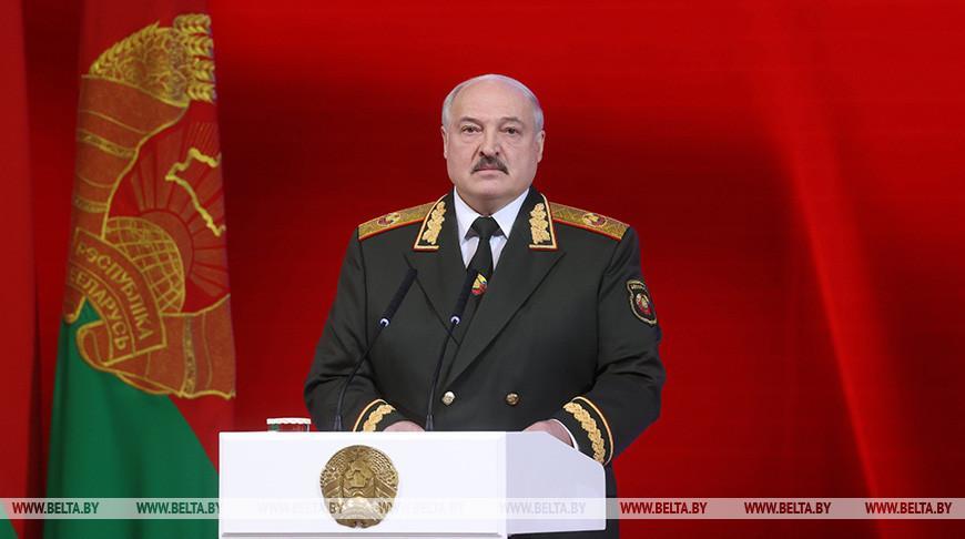 Александр Лукашенко: День защитников Отечества - праздник каждого, кто готов стать на защиту суверенитета страны