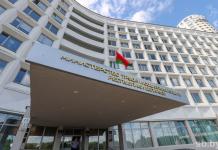 Минтруда разъяснило порядок действий, чтобы получить до трех выходных по болезни без больничного