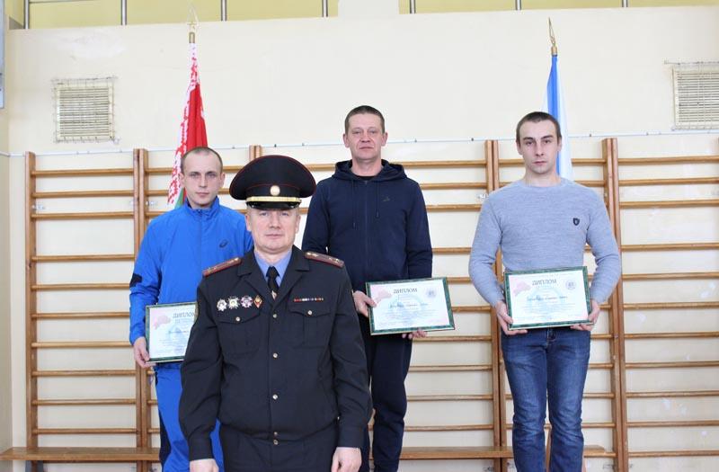 Команда Костюковичского отделения Департамента охраны заняла 3 место в соревнованиях по плаванию