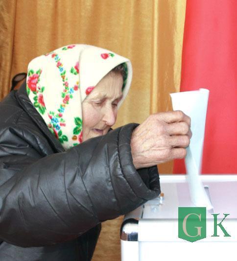 На Белодубровском избирательном участке № 9 голосуют за мир и спокойствие в стране