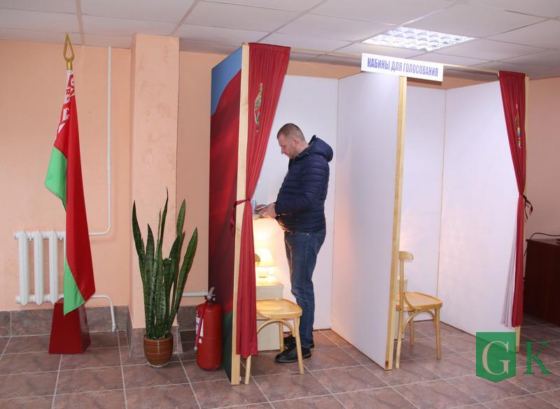 На Костюковичском участке для голосования №6 наблюдается активная явка граждан