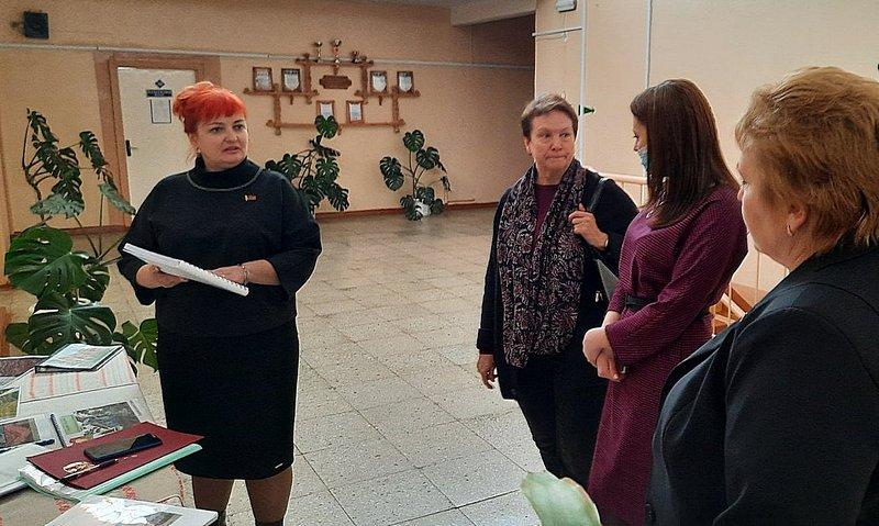 Председатель Могилевского областного Совета депутатов Ирина Раинчик встретилась с жителями Костюковичского района