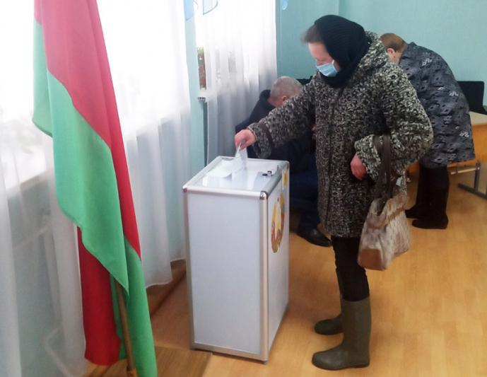 Жители Костюковщины голосуют за светлое будущее