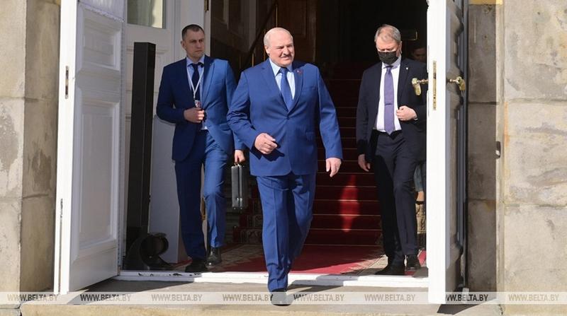 Лукашенко о санкциях Запада: выдержим назло врагам