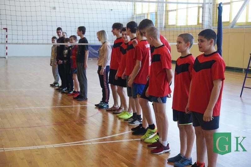 Как соревновались в волейбол подростки из Костюковичского района