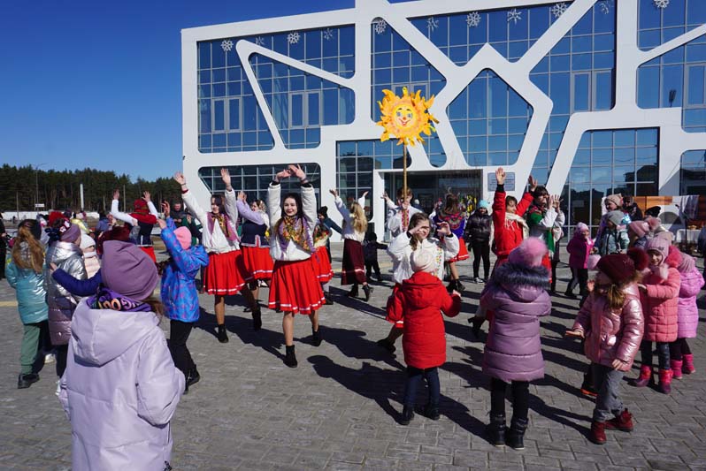 Как на Костюковщине весну зазывали: народный обряд "Сороки". Фоторепортаж