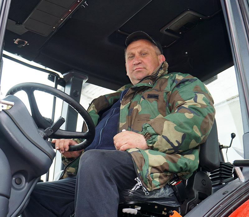 Новые трактора «Беларус-3522» поступили в хозяйства Костюковичского района