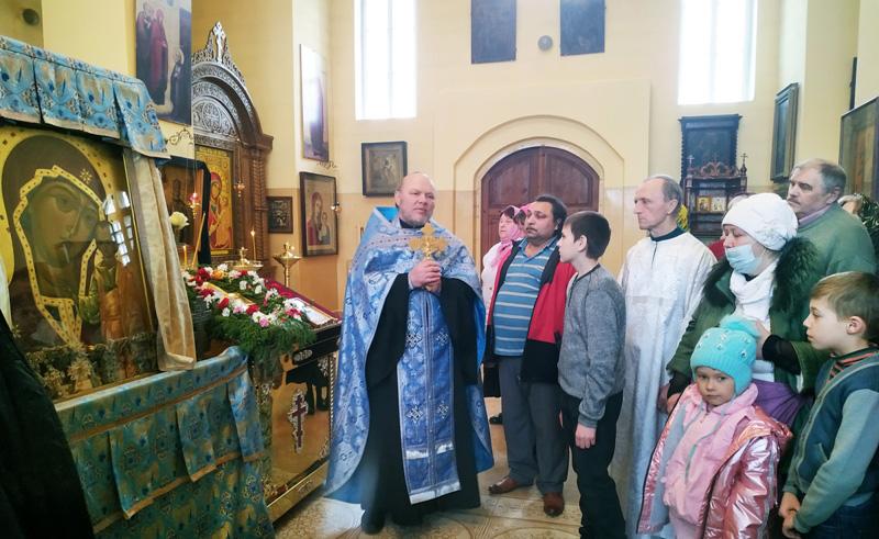 Табынская икона Божией Матери прибыла в Костюковичи