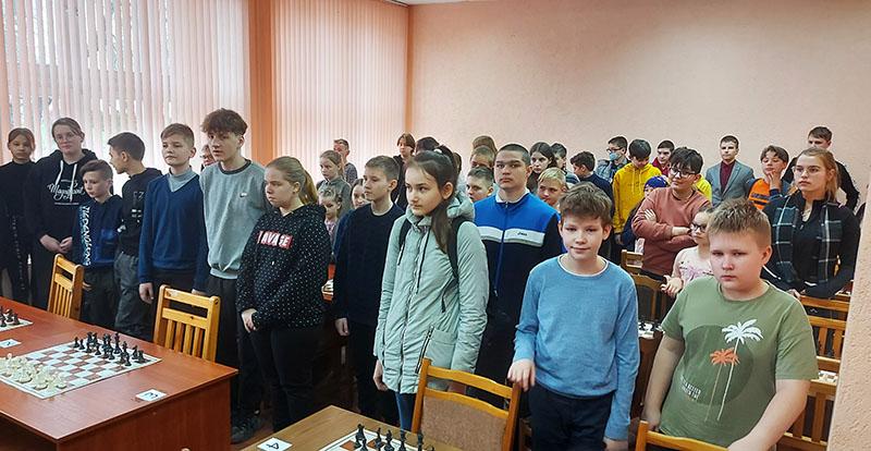 Команда юных костюковчан заняла первое место в областных соревнованиях по шахматам