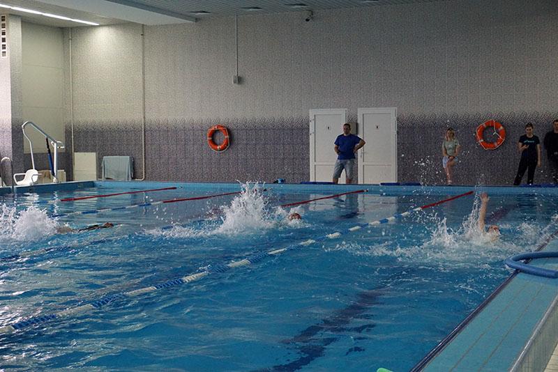 Соревнования по плаванию среди детей и подростков прошли в Костюковичах. Фото