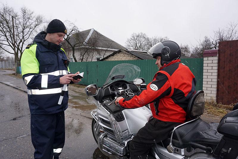 Сотрудники ОГАИ Костюковичского РОВД проводят рейды по предупреждению ДТП с мототранспортом
