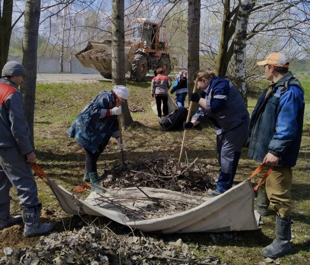 Субботник: в Костюковичском районе продолжаются мероприятия по благоустройству и наведению порядка на земле