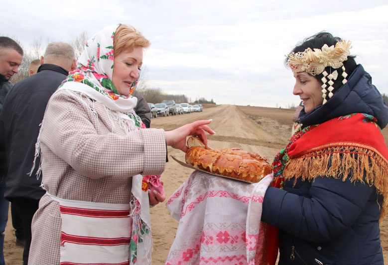 Традиционный обряд «Засевки» прошел на Костюковщине