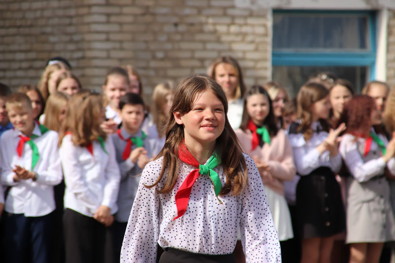 Прощай, школа! Торжественная линейка в средней школе № 2 города Костюковичи