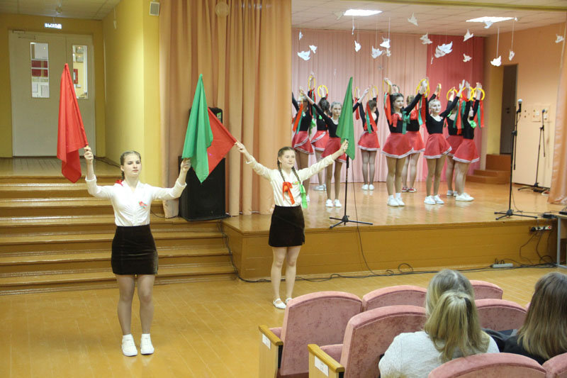 В средней школе № 4 прошло районное патриотическое мероприятие "Высокое счастье Победы"