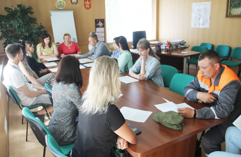 Молодежь Костюковщины объединилась для работы в парламенте