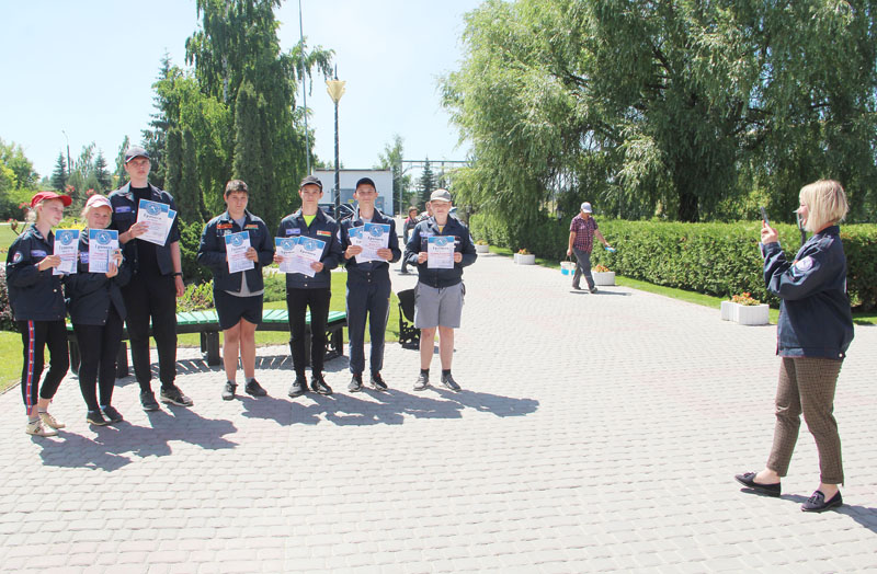 На Белорусском цементном заводе закончил работу экологический студенческий отряд