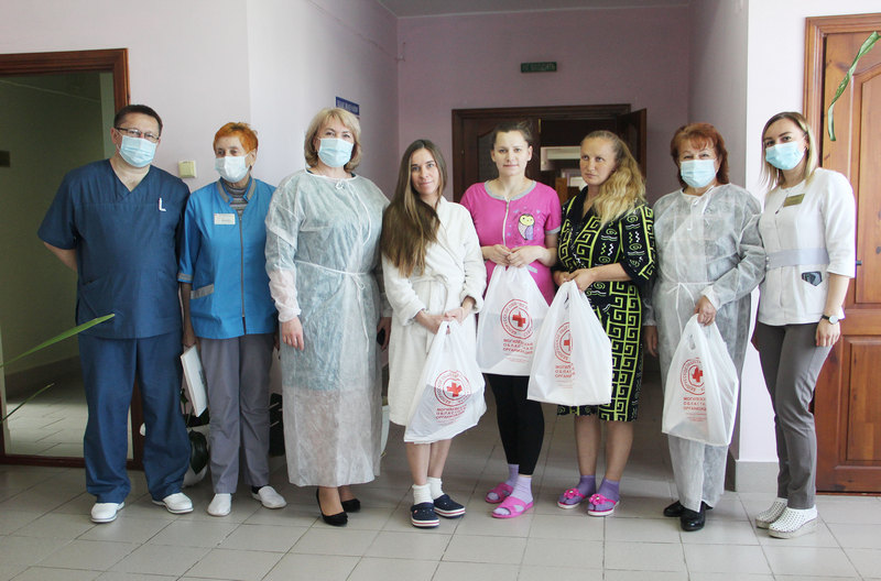 В Костюковичах поздравили рожениц, чьи малыши появились на свет в преддверии Международного дня защиты детей