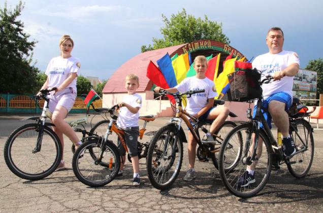 Костюковчан приглашают 3 июля принять участие в семейном велопробеге "СемьЯ"