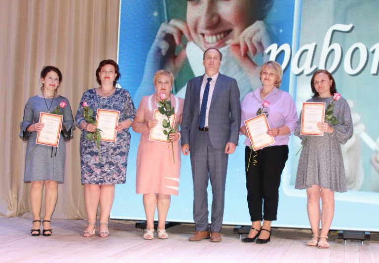 Медиков Костюковщины поздравили с профессиональным праздником
