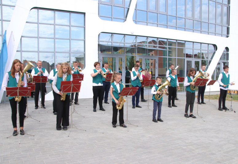 Первый день областного молодежного форума для гостей из Брянской и Могилевской областей завершился праздничным концертом