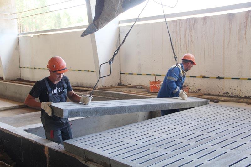 Грандиозная стройка: строители ПМК-260 возводят свиноводческий репродуктор в Климовичском районе