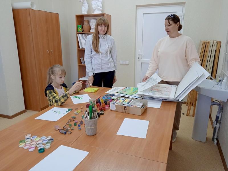 Костюковичская ДШИ приветливо распахнула свои двери для юных любителей живописи