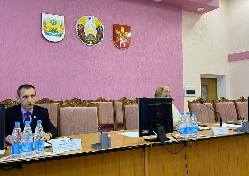 Очередная тридцать восьмая сессия Костюковичского районного Совета депутатов двадцать восьмого созыва состоялась в зале заседаний райисполкома