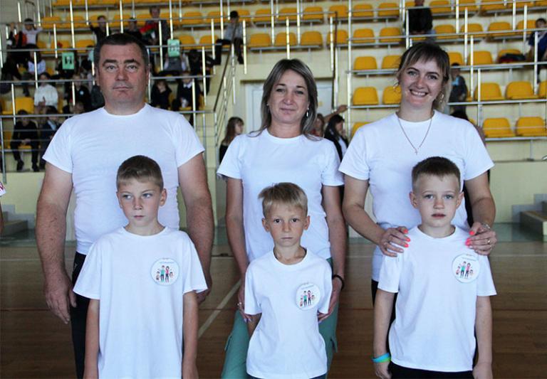 Спортландия «Здоровый я – здоровая семья» собрала четыре команды
