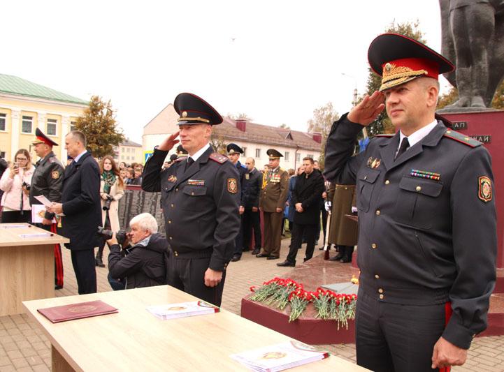 Фотофакт: в Костюковичах состоялось торжественное принесение клятвы воспитанниками военно-патриотического клуба «Зубр»