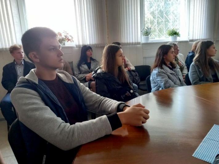В Костюковичском краеведческом музее состоялся диалог между молодежью и представителями общественных и религиозных организаций