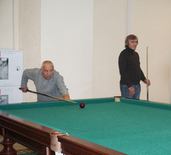 Открытый турнир по бильярду для лиц пожилого возраста состоялся в Костюковичах