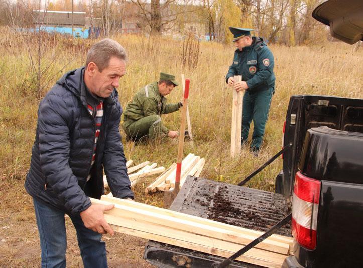 Костюковчане приняли участие в акции «Дерево героя»