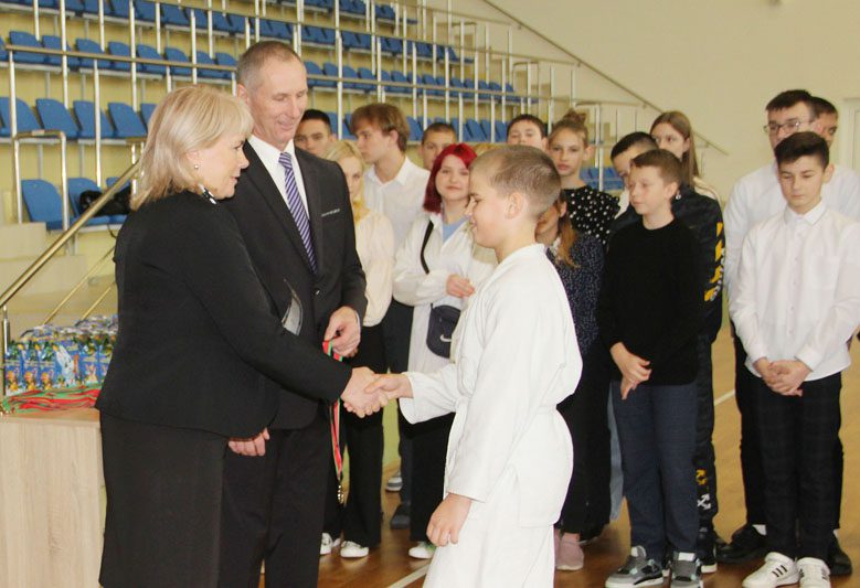 Мы узнали, как прошел традиционный Рождественский турнир среди детей в Костюковичах