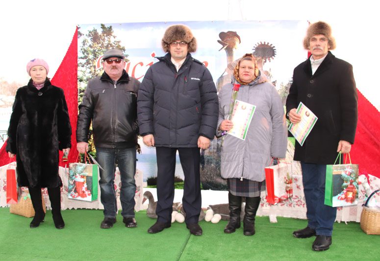 Фотофакт: районный праздник "Гусінае свята" состоялся в агрогородке Белая Дуброва