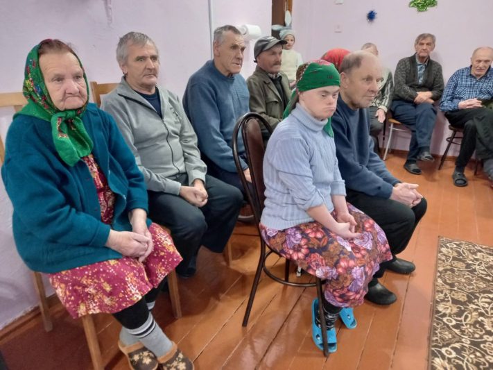 Как поздравляли пожилых людей в отделении круглосуточного пребывания в Пролетарском