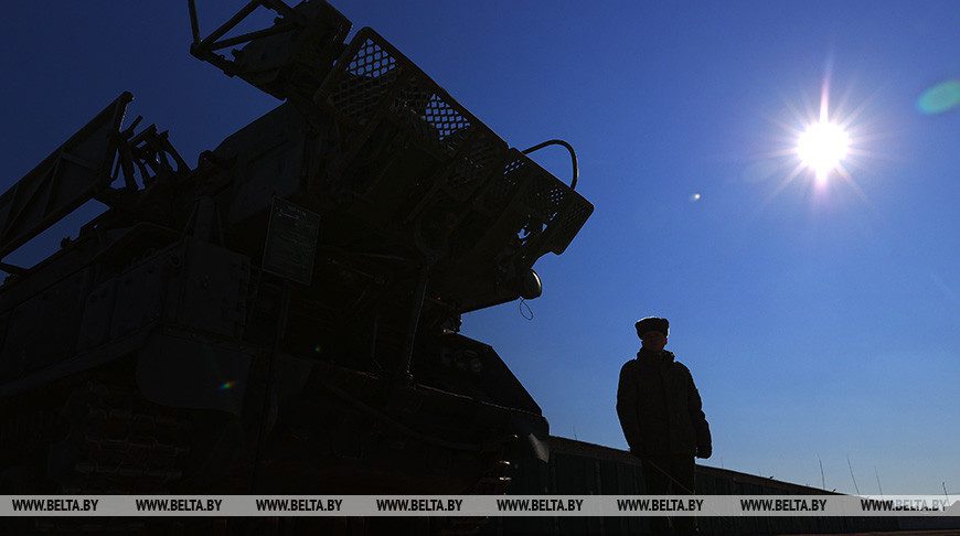 Зенитные ракетные подразделения Беларуси и России заступили на боевое дежурство