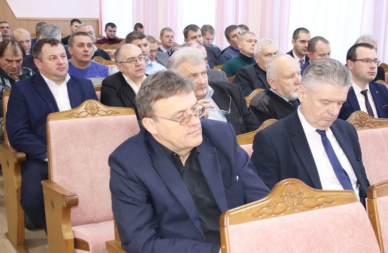 В зале заседаний Костюковичского райисполкома проходит областной семинар-учеба
