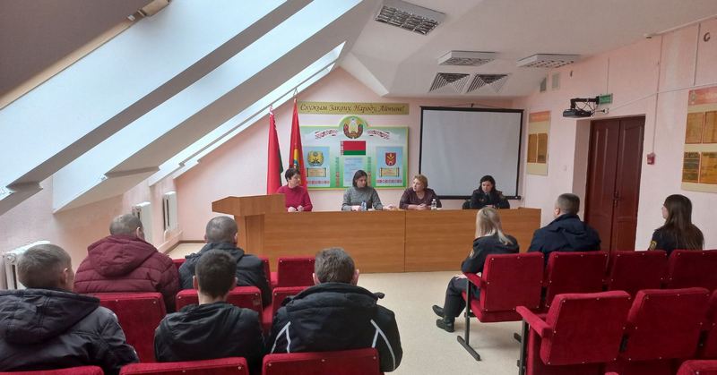 Состоялось заседание комиссии по координации работы по содействию занятости населения Костюковичского района