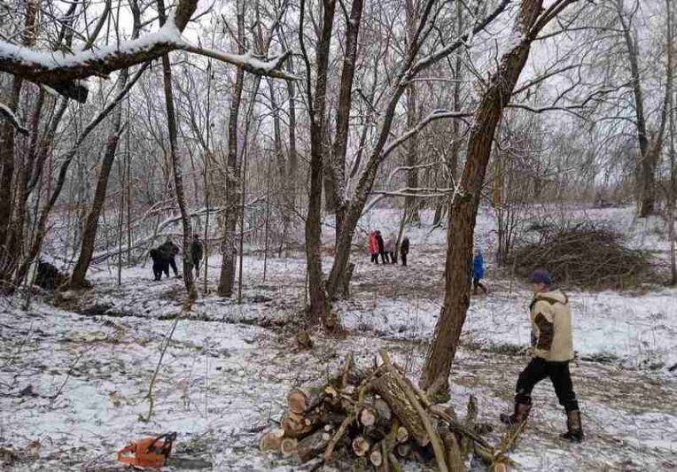 По инициативе жителей агрогородка Белая Дуброва началось благоустройство криницы в Клеевичах
