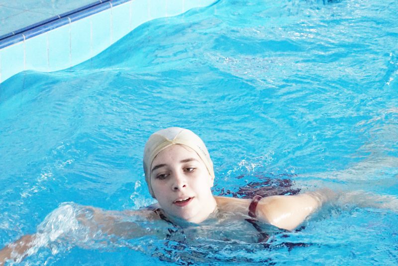 Соревнования по плаванию в рамках спортивно-массового мероприятия «Фестиваль школьного спорта» прошли на «УРА!»