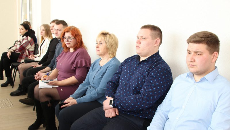 В Костюковичах состоялась встреча руководства района с молодыми специалистами