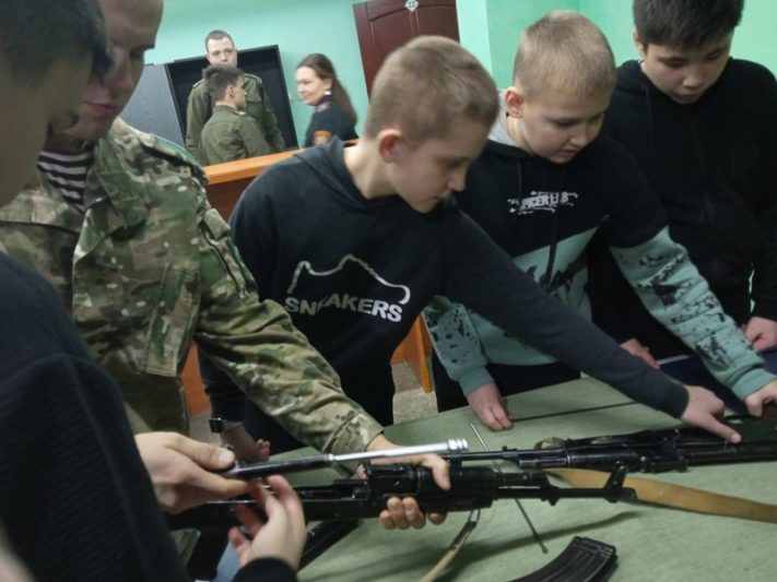 Для новобранцев военно-патриотического клуба "Зубр" прошли первые занятия