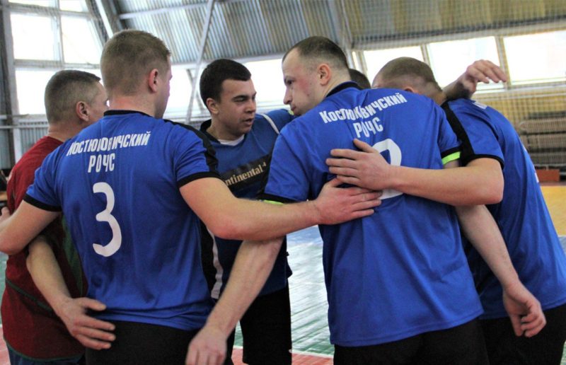 Соревнования по мини-футболу среди силовых структур прошли в Костюковичах