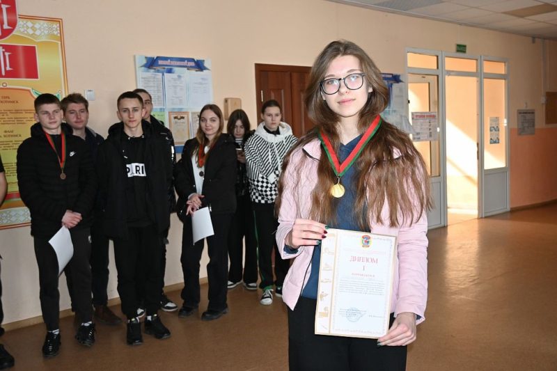 Соревнования Костюковичской РОС ДОСААФ по пулевой стрельбе среди молодежи прошли в Хотимске