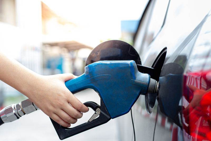 Автомобильное топливо дешевеет в Беларуси с 7 марта