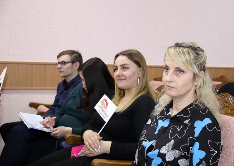 Очередная встреча руководства Костюковичского района с молодыми специалистами прошла в зале заседаний райисполкома
