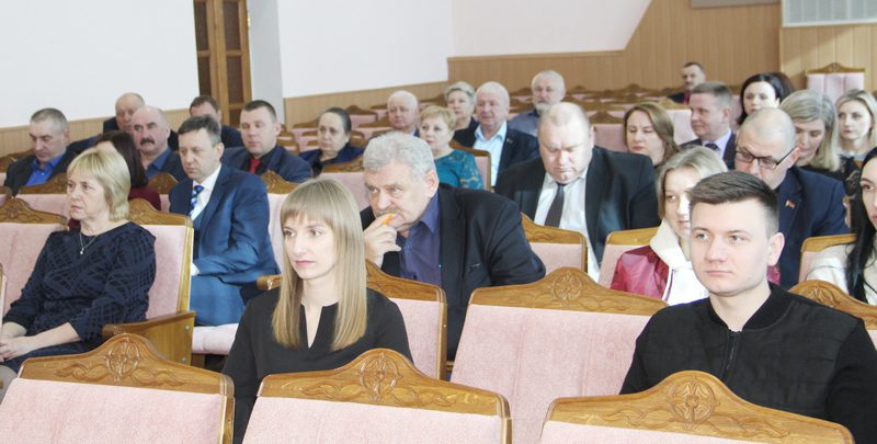 Состоялась очередная сорок четвертая сессия Костюковичского районного Совета депутатов 28-го созыва